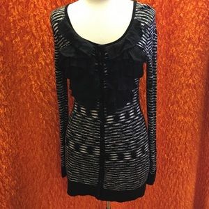 Kensie pretty Ruffle black white Tunic long sweat